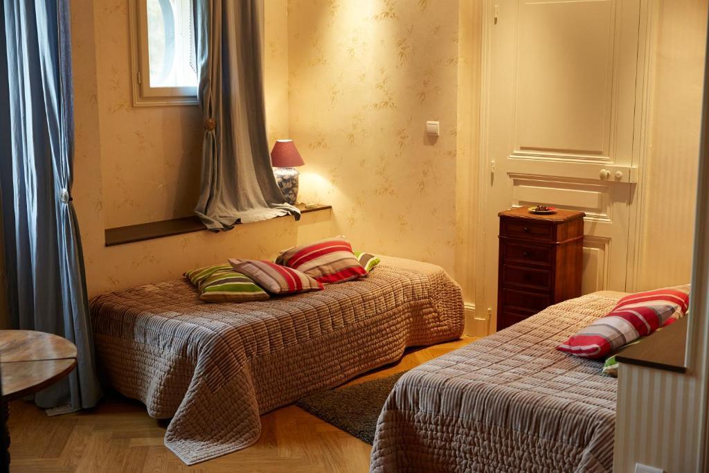 Chambres Au Chateau - Le Clos Des Tourelles Sennecey-le-Grand 客房 照片